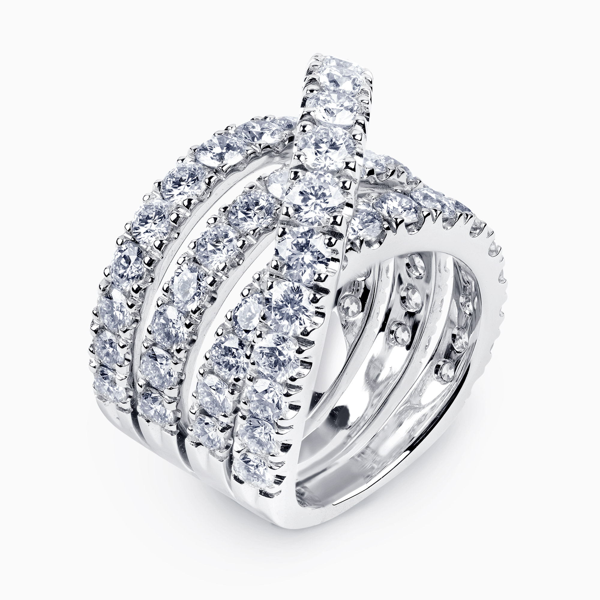 Anillo de oro blanco con filas de diamantes talla brillante