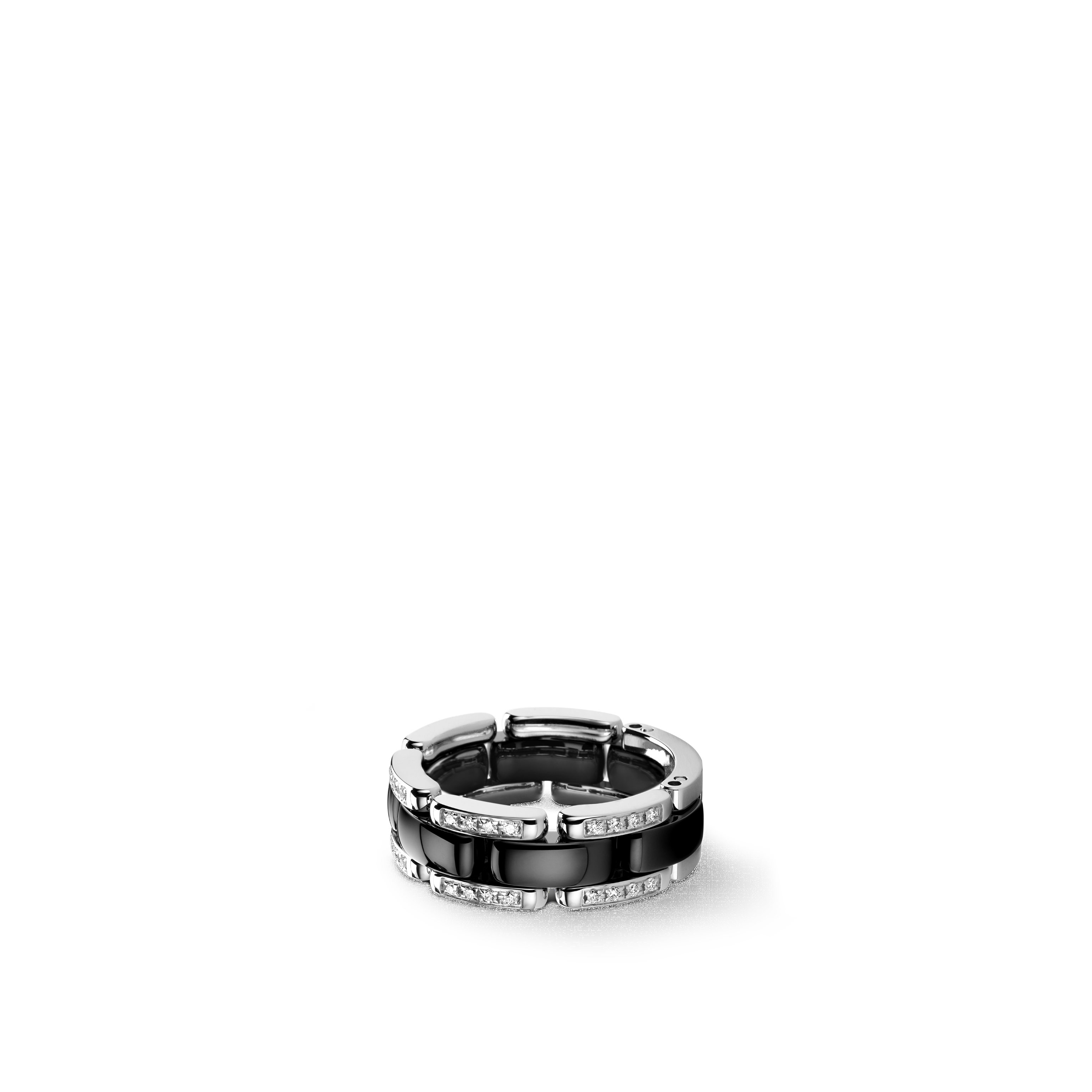 Anillo CHANEL Ultra de oro blanco y cerámica negra con diamantes