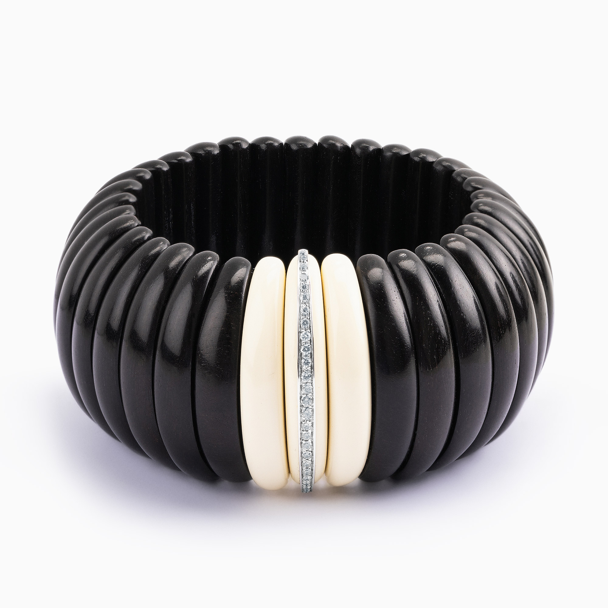 Pulsera RABAT de oro amarillo con piedras naturales en negro y blanco y diamantes