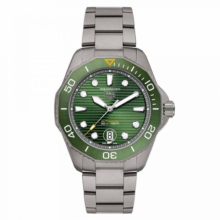 TAG Heuer Aquaracer Professional 300 WBP208B.BF0631 de color verde