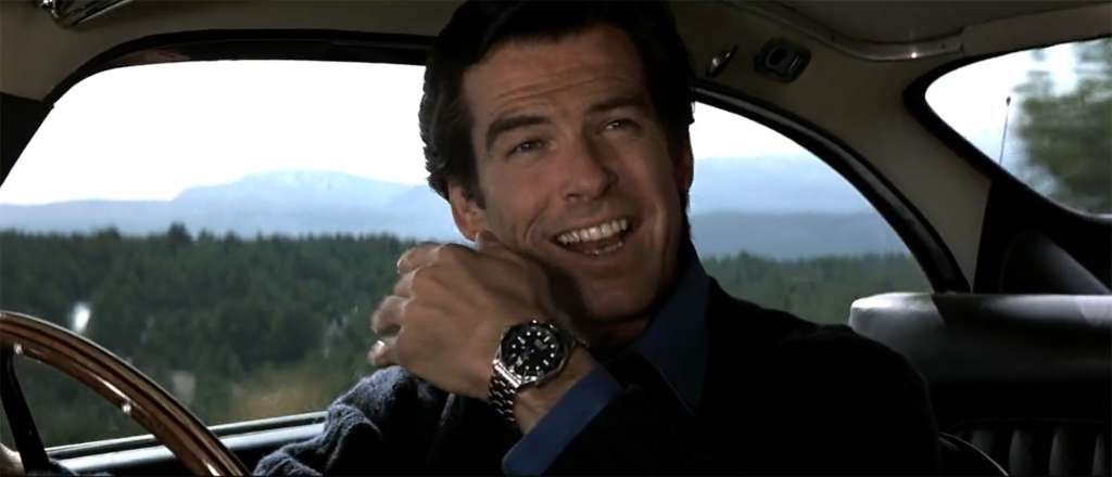 Pierce Brosnan, en un fotograma de la película Goldeneye, luciendo un Omega Seamaster