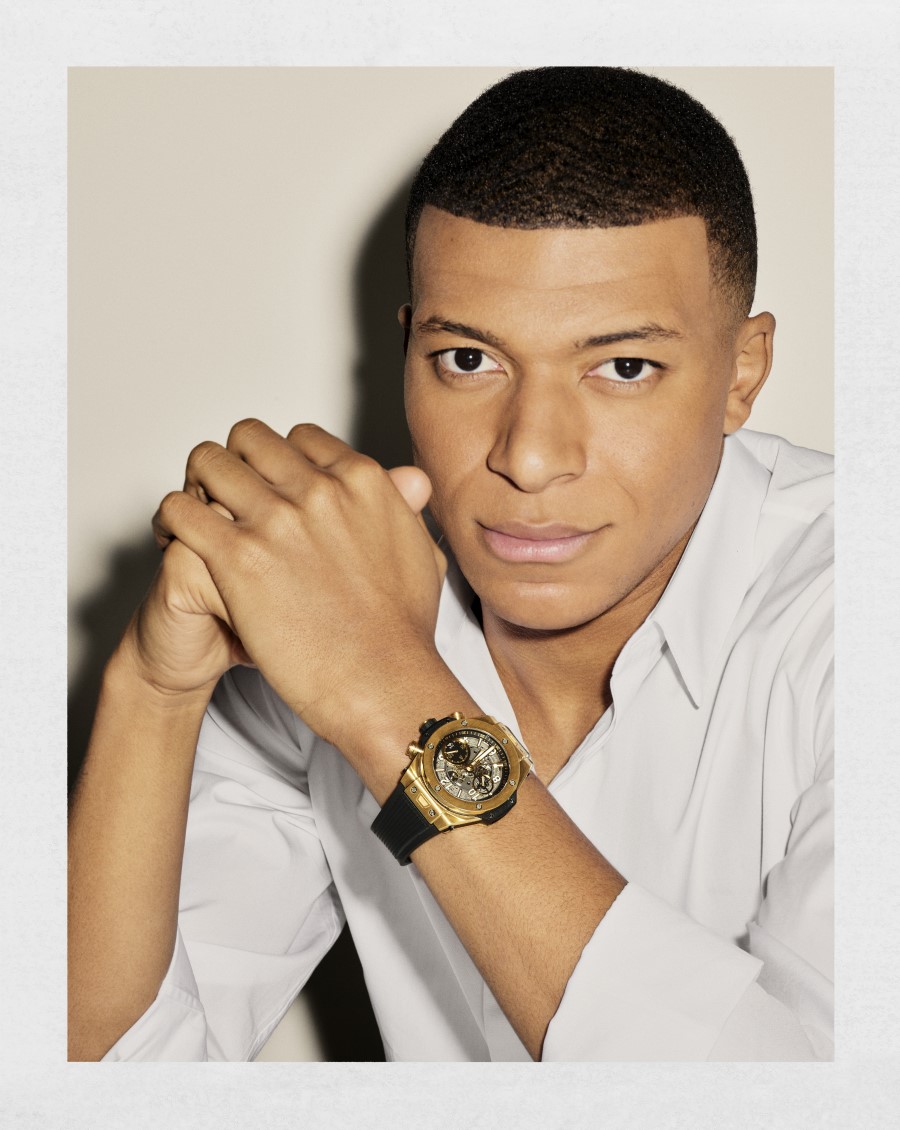 Futbolista Mbappé embajador del reloj Hublot