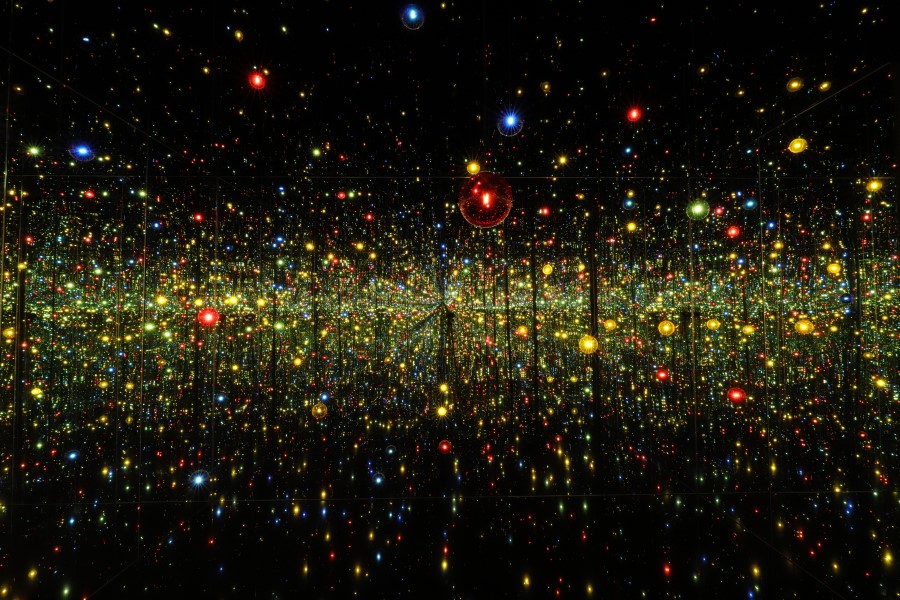 Destino septiembre Bilbao exposicion Yayoi Kusama en Museo Guggenheim en Rabat Magazine