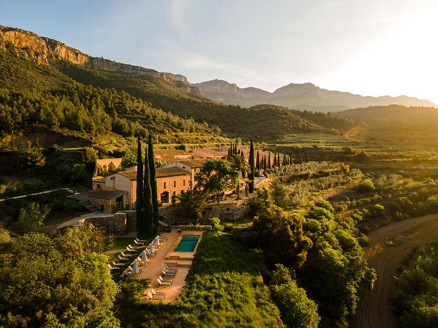 Hotel Terra Dominicata en la Sierra de Montsant en Tarragona en Rabat Magazine