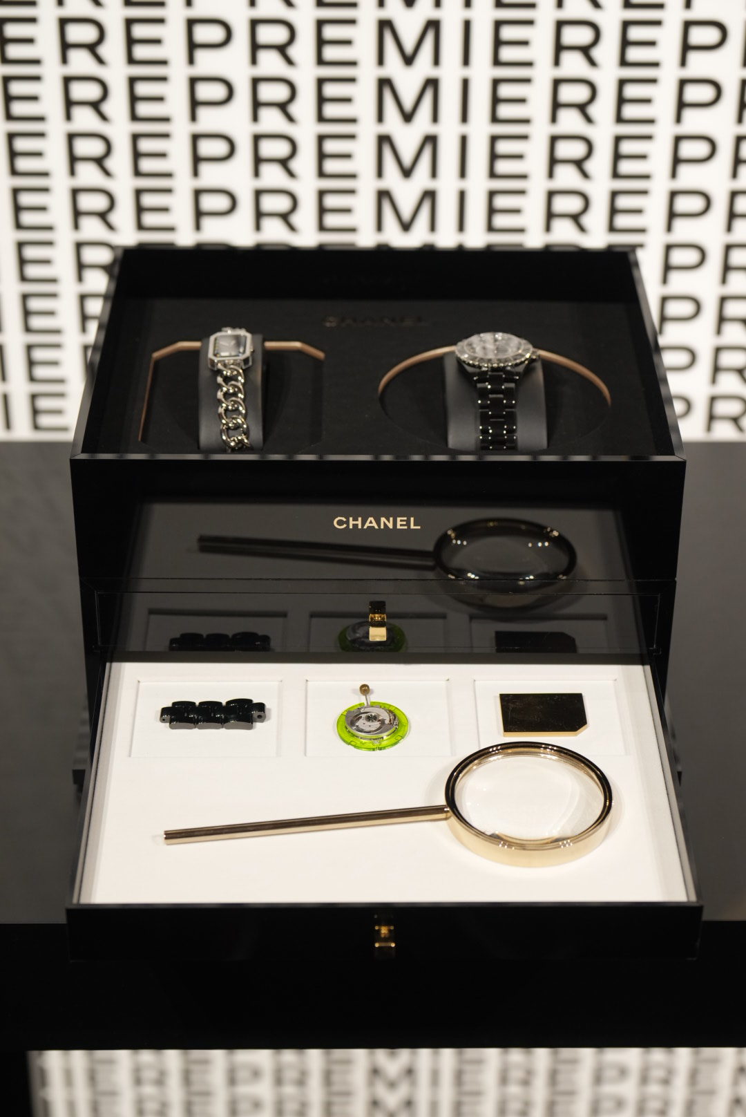 CHANEL J12 Y Premiere