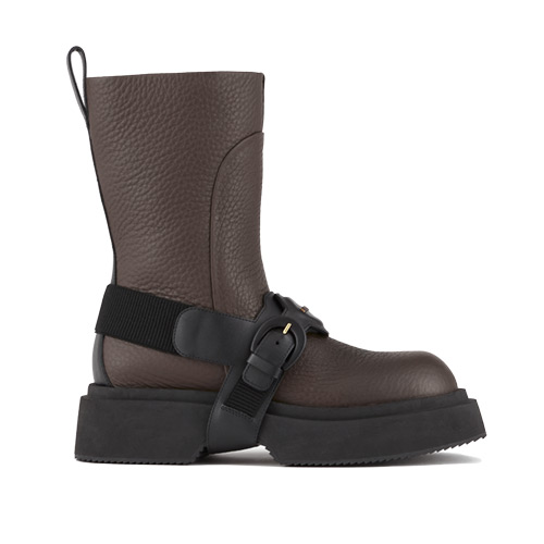 Botas Emporio Armani, 5 calzados de la temporada en RABAT Magazine