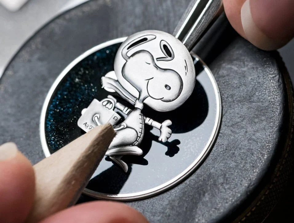 Omega Speedmaster "Apollo 13 Silver Snoopy Award" (2015)