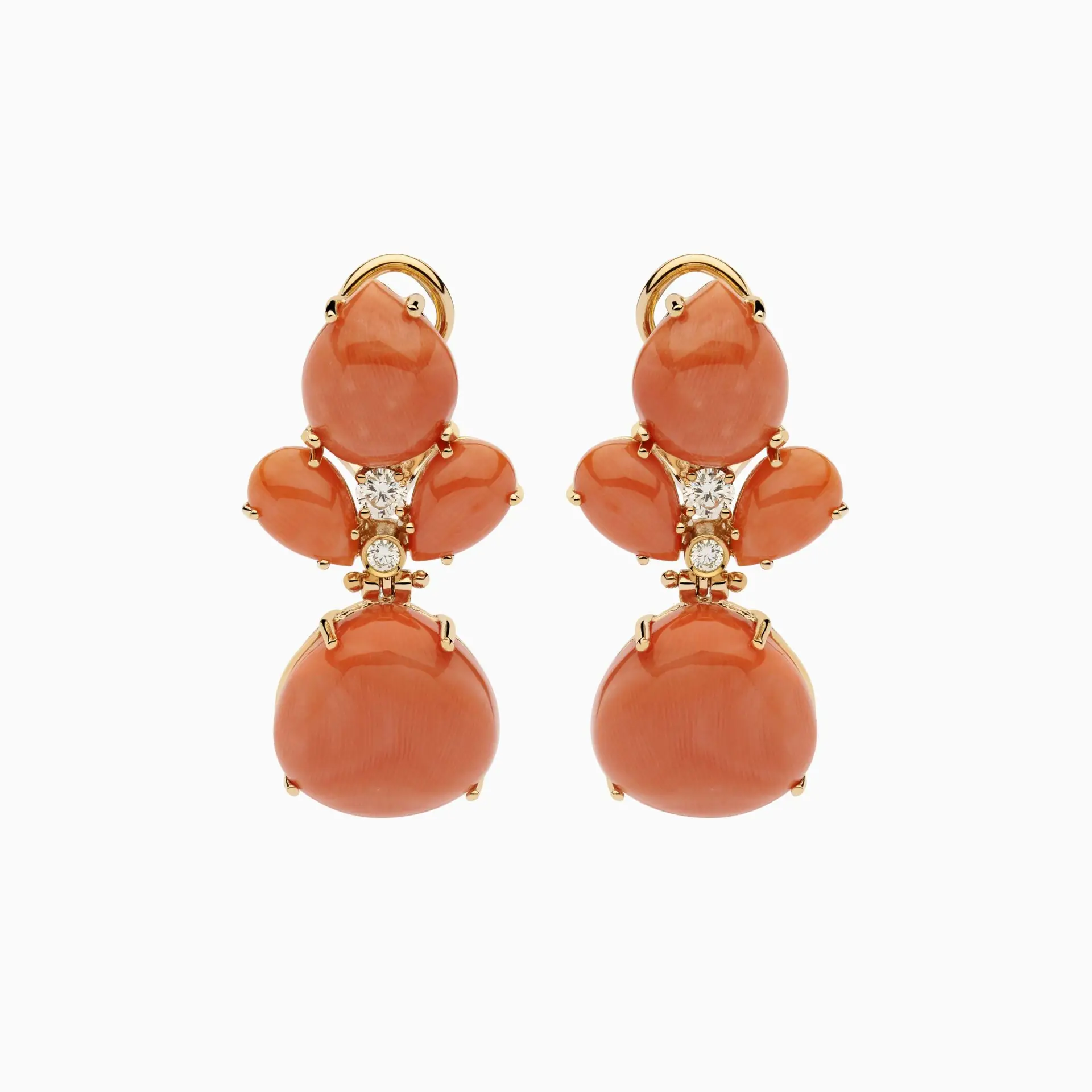 Pendientes de oro rosa con gemas coral y diamantes