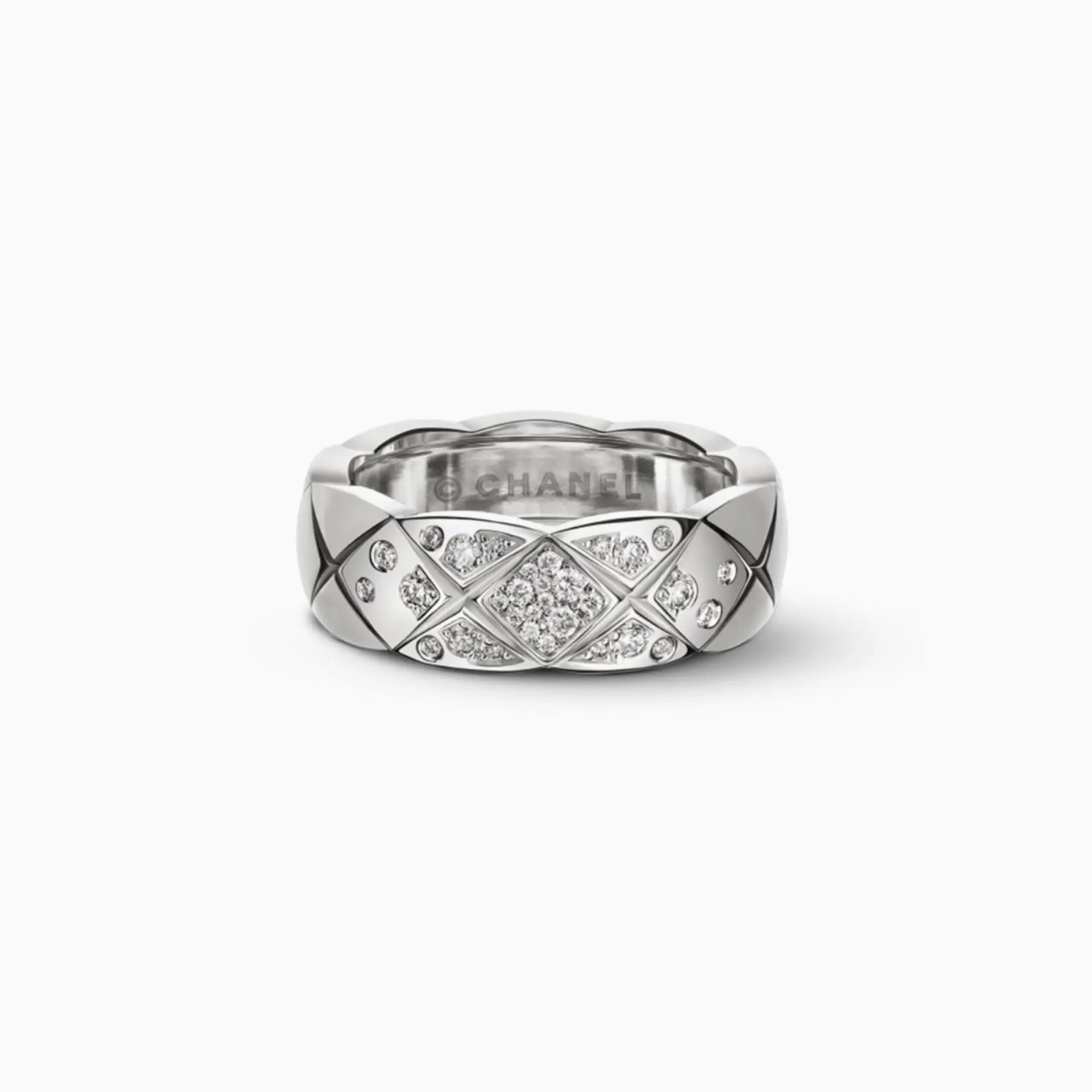 Anillo CHANEL Coco Crush de oro blanco con diamantes