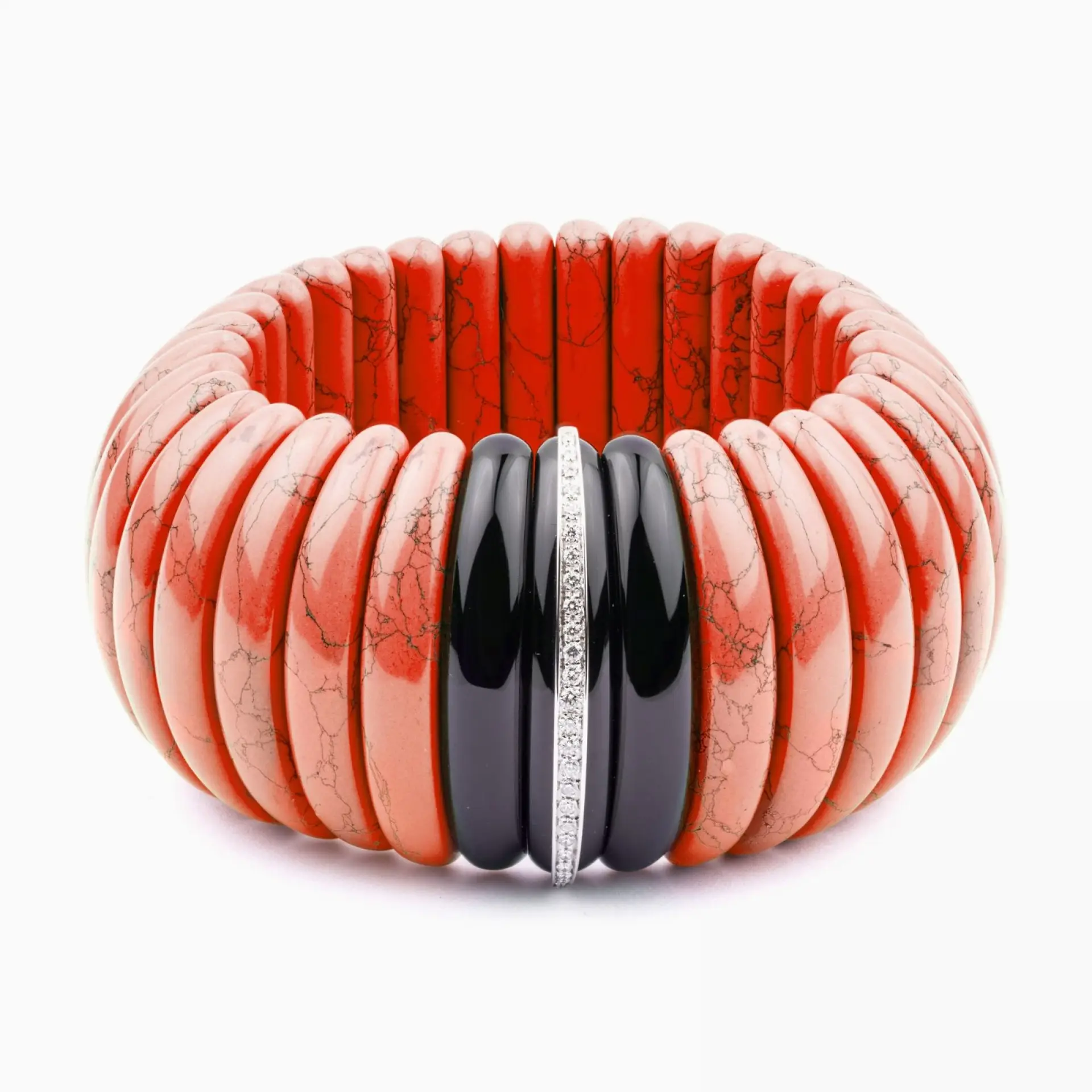 Pulsera de oro blanco con gema color coral, ónix negro y diamantes de RABAT 70's