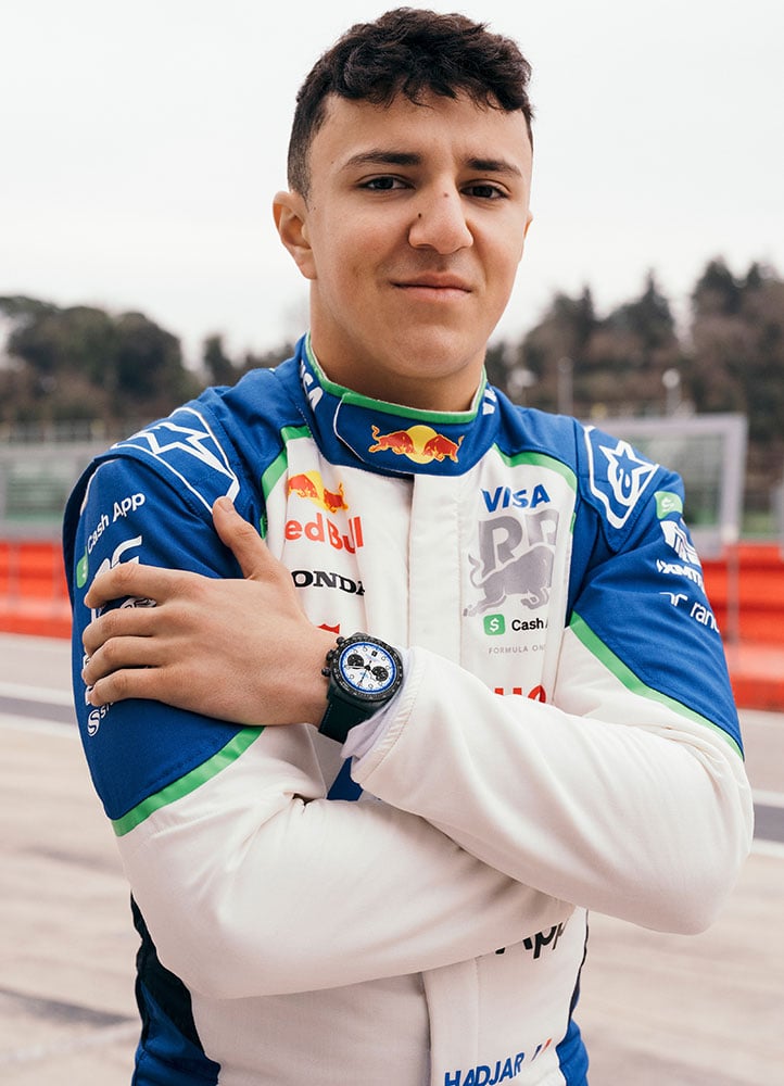 TUDOR Black Bay Chronograph «Carbon 25» | Visa Cash App Racing Bulls Formula One Team | Isack Hadjar, piloto profesional de F1.