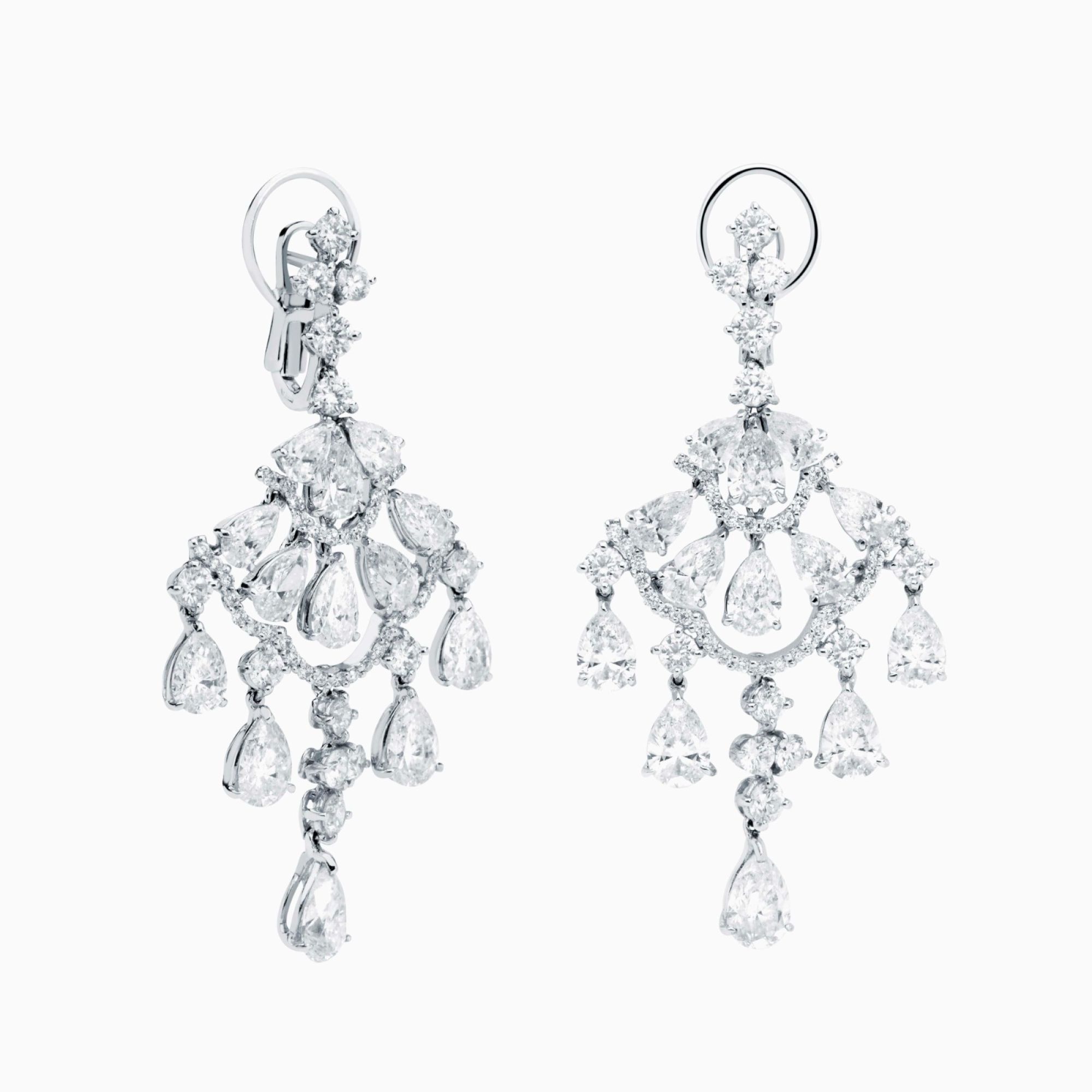 Pendientes cascada de oro blanco con diamantes talla pera