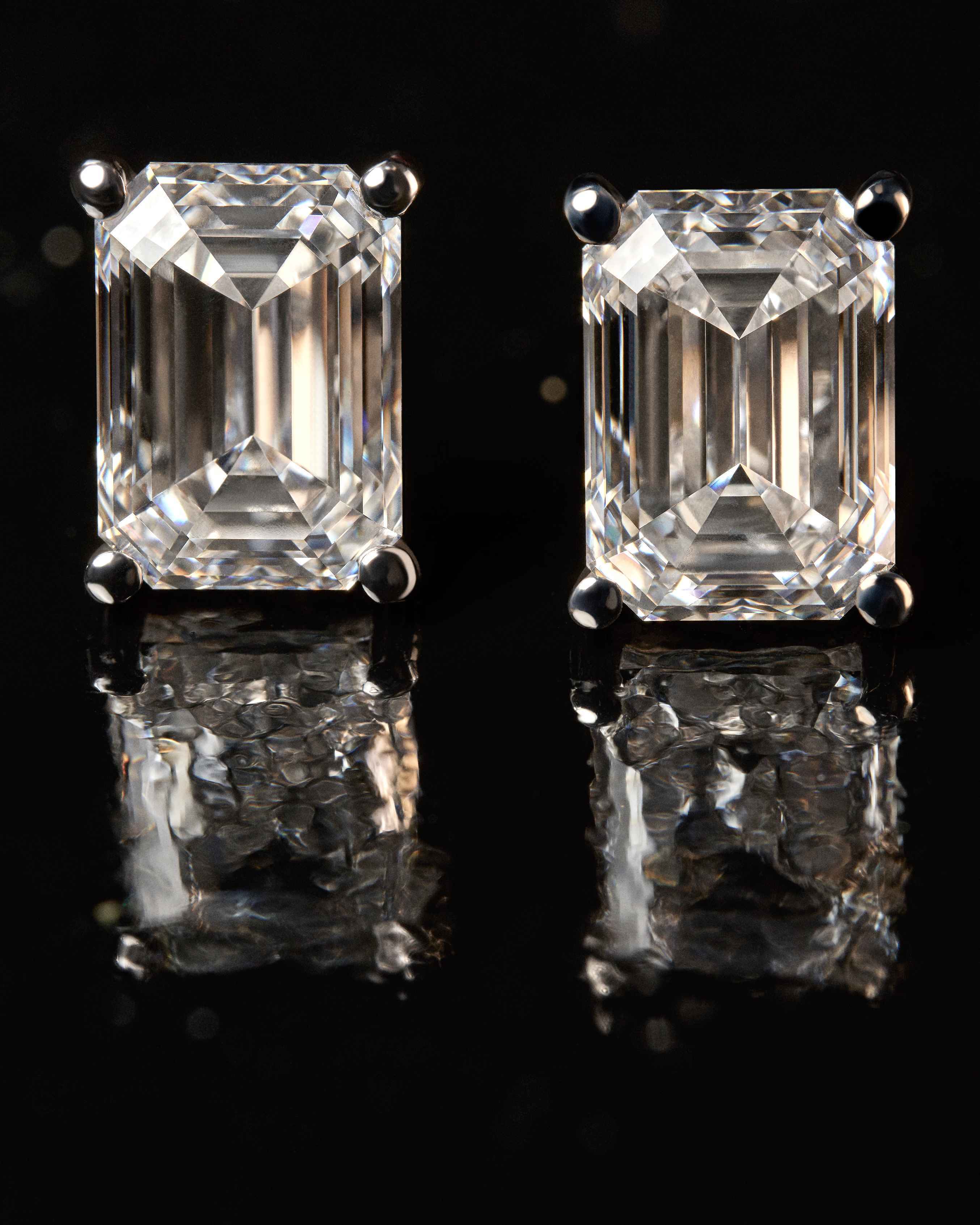 Pendientes de oro blanco con diamantes RABAT Red Carpet en RABAT Magazine