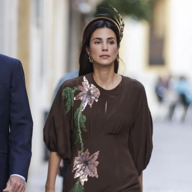 El look de invitada de Sassa de Osma en la boda de María Luisa Arróspide y Hugo Hernández-Mancha. GTRES