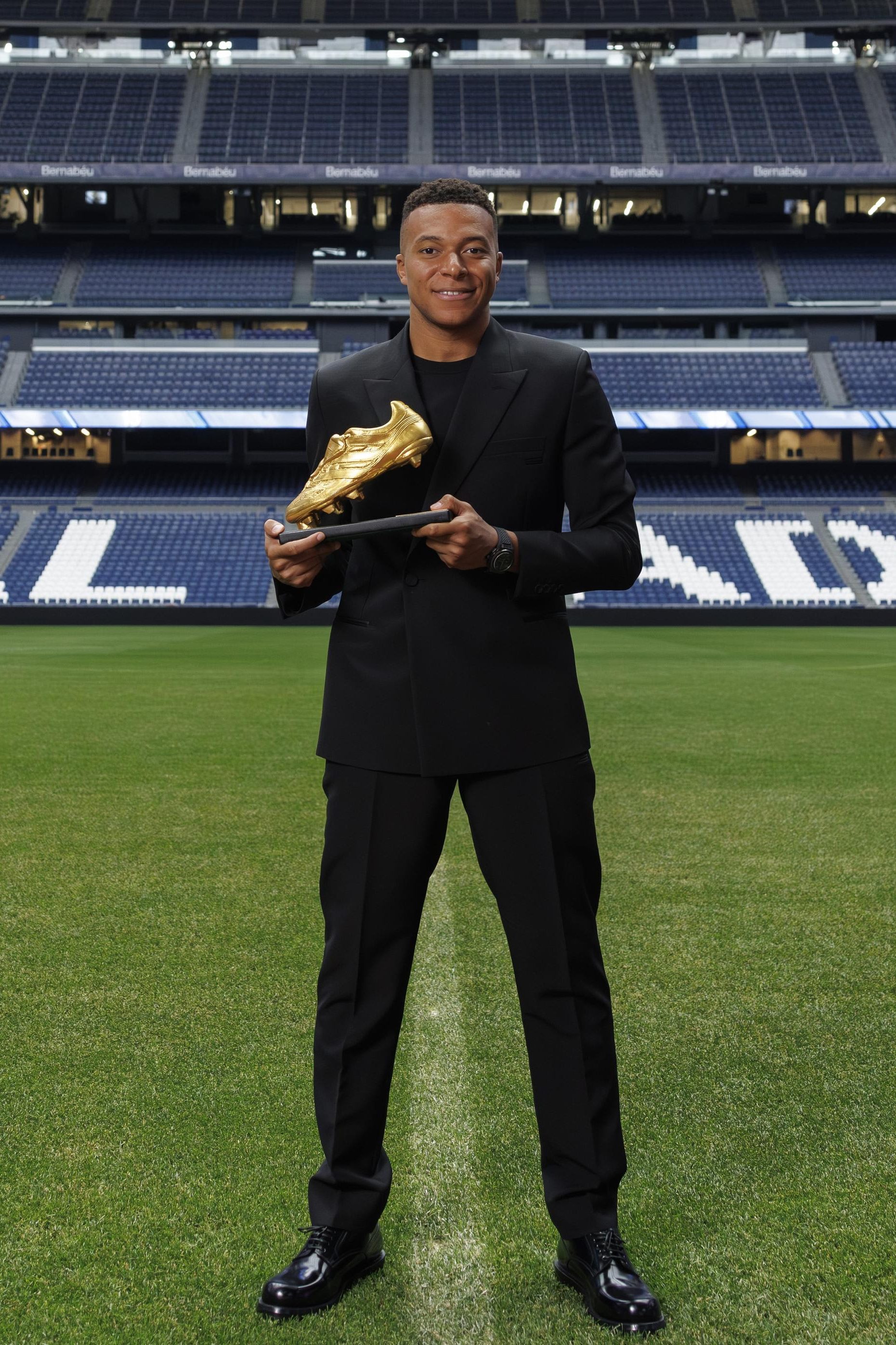 Kylian Mbappé con la bota de oro