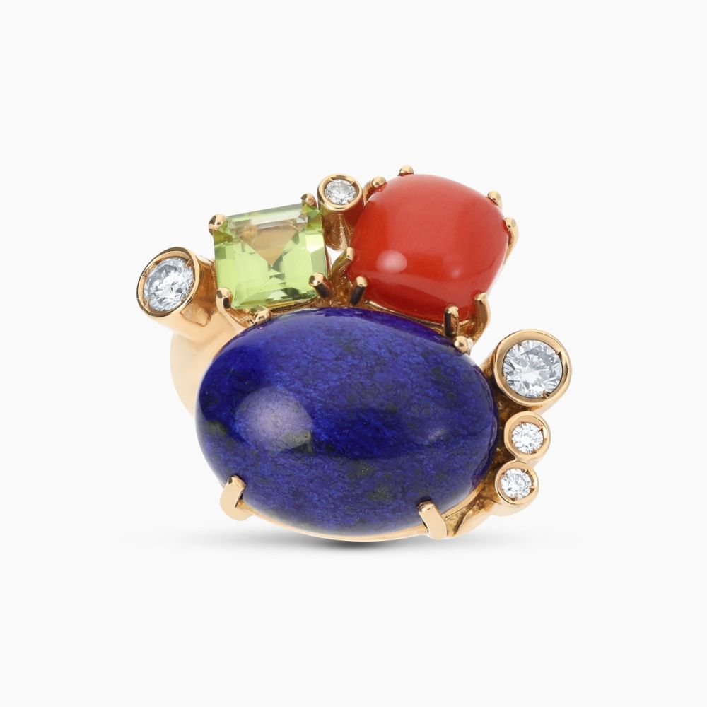 Anillo de oro rosa con piedras lapislázuli, coral, topacios y diamantes