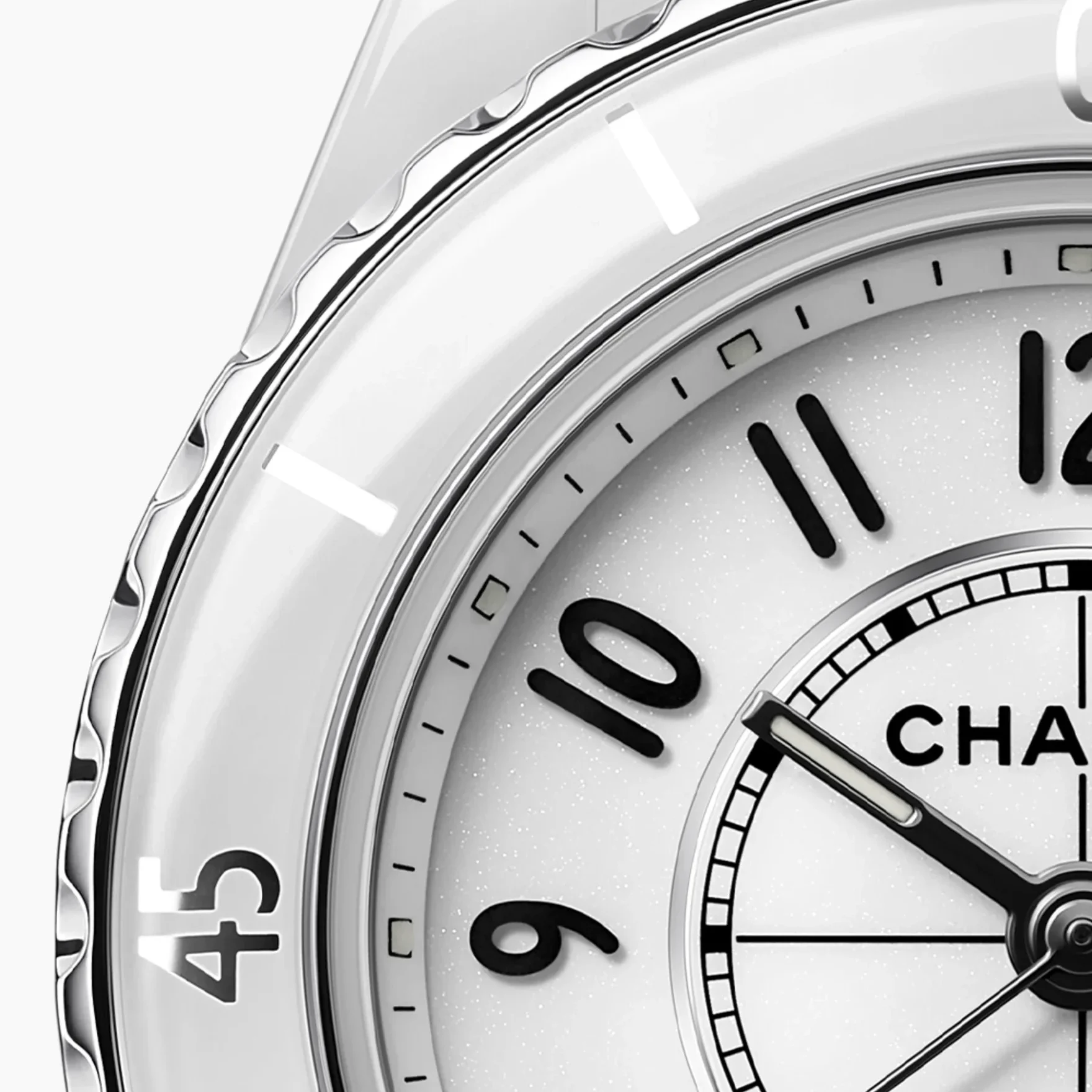 Cerámica CHANEL blanca luminosa en Joyería RABAT