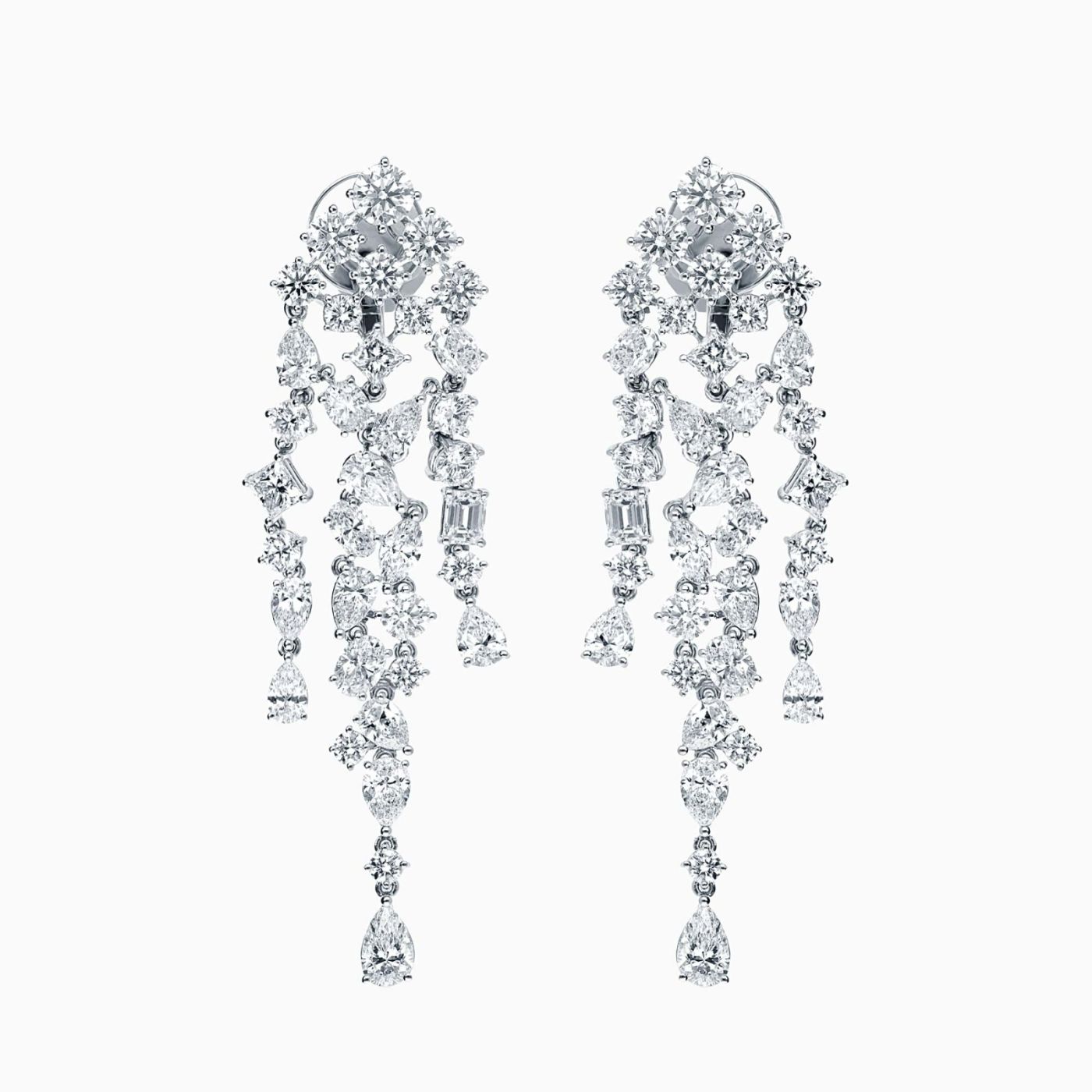 Pendientes largos cascada de oro blanco con diamantes multitalla