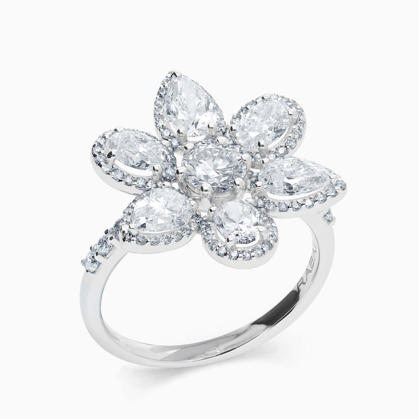 Anillo flor de oro blanco con diamantes