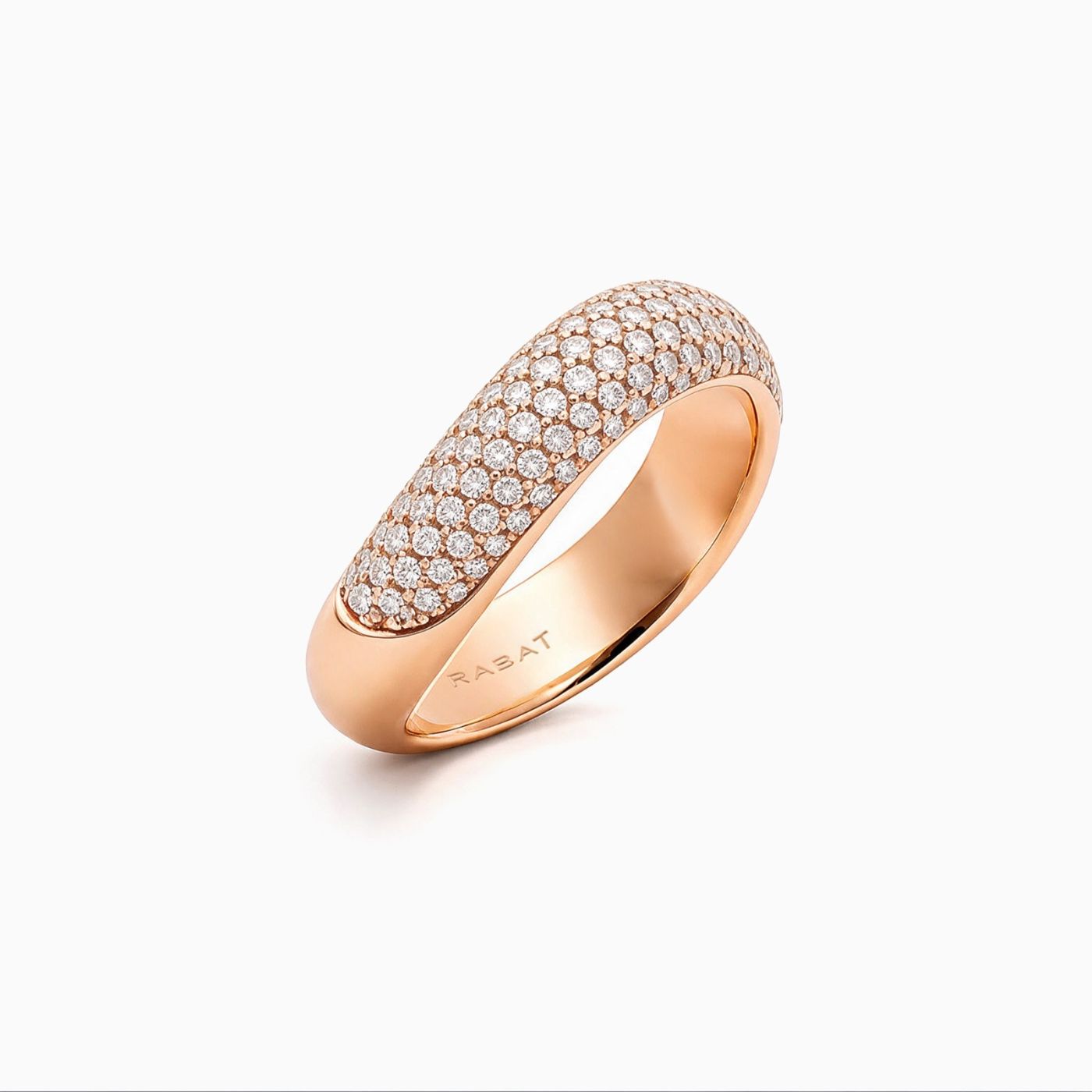 Anillo ondulado de oro rosa con pavé de diamantes