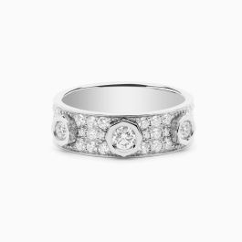 White gold ring with three central diamonds and pavé-set diamonds
