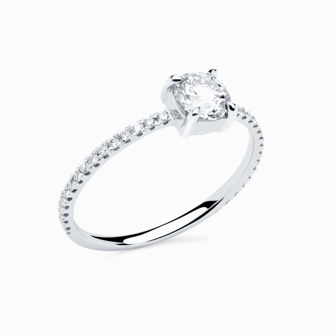 Anillo solitario solitario de oro blanco con diamante central y brazo de diamantes