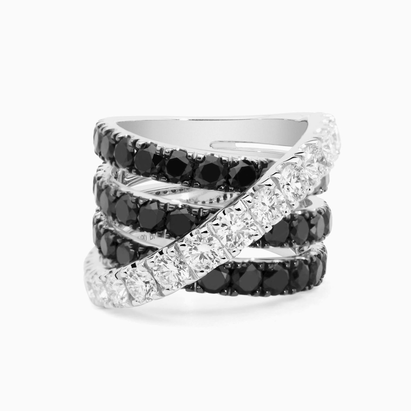 White Gold Ring with black and white diamonds