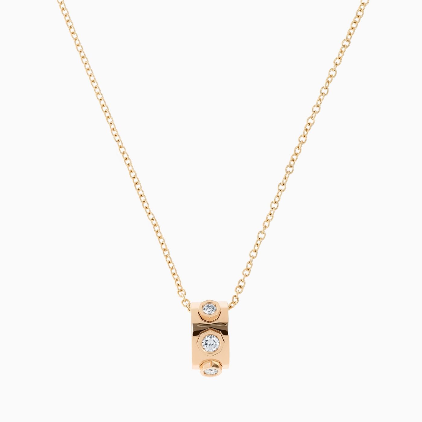 Colgante de oro rosa con tres diamantes