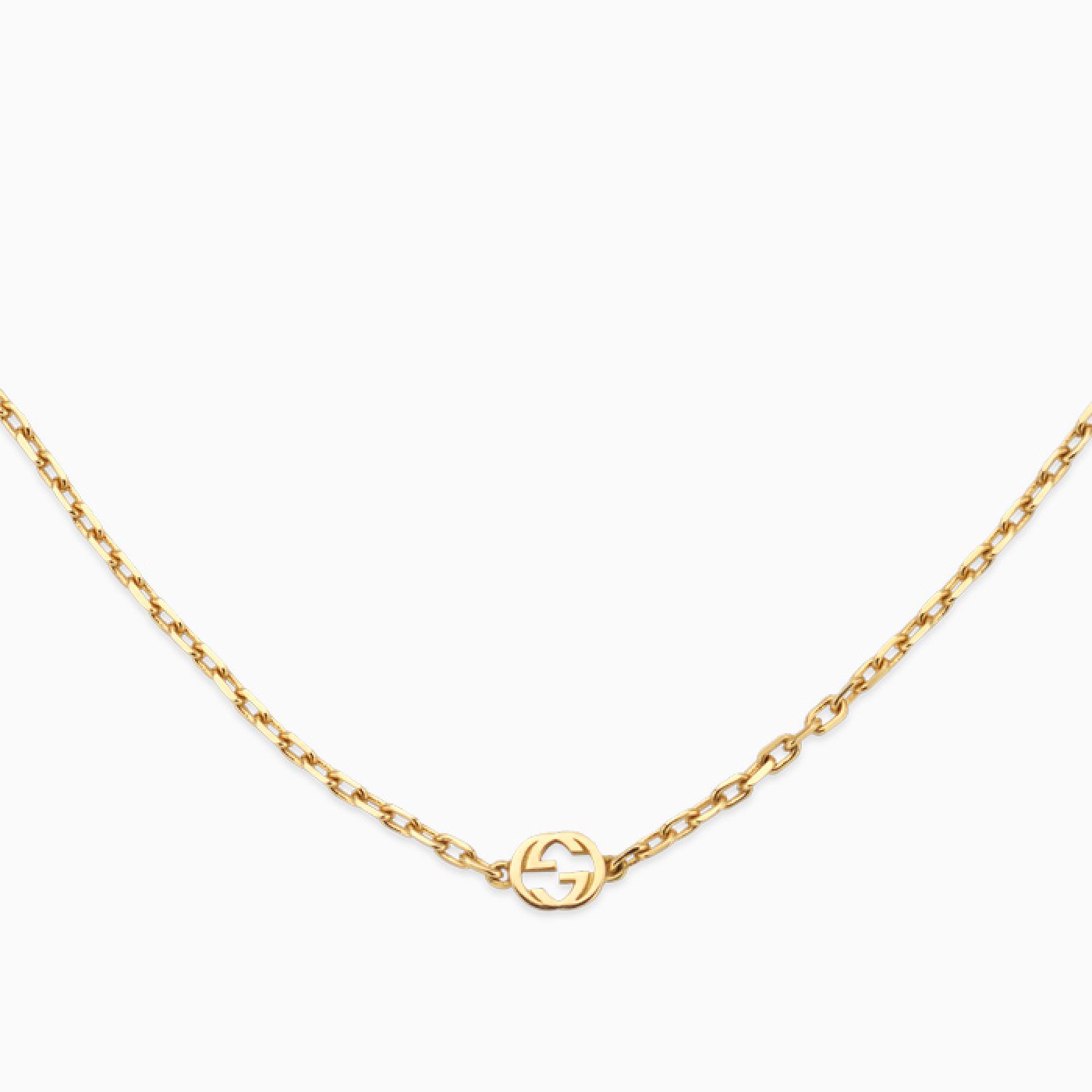 Gucci Interlocking G pendant in yellow gold