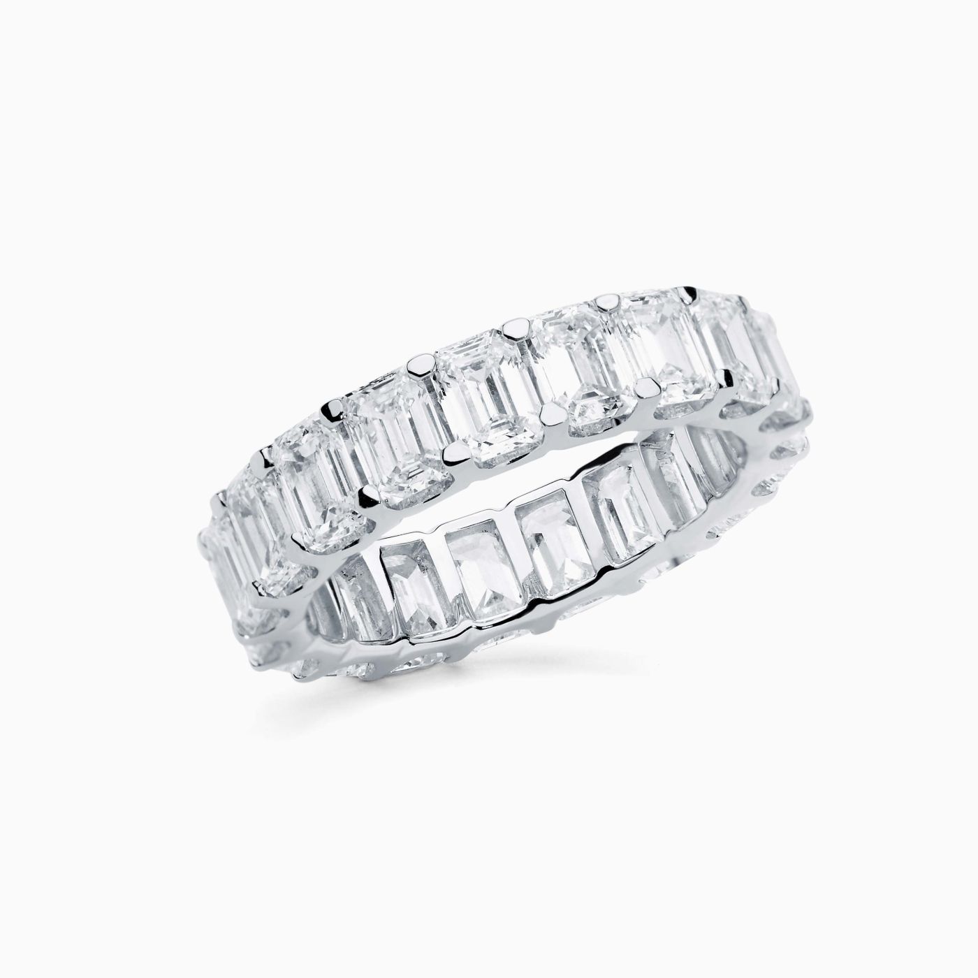 Anillo alianza de oro blanco con diamantes