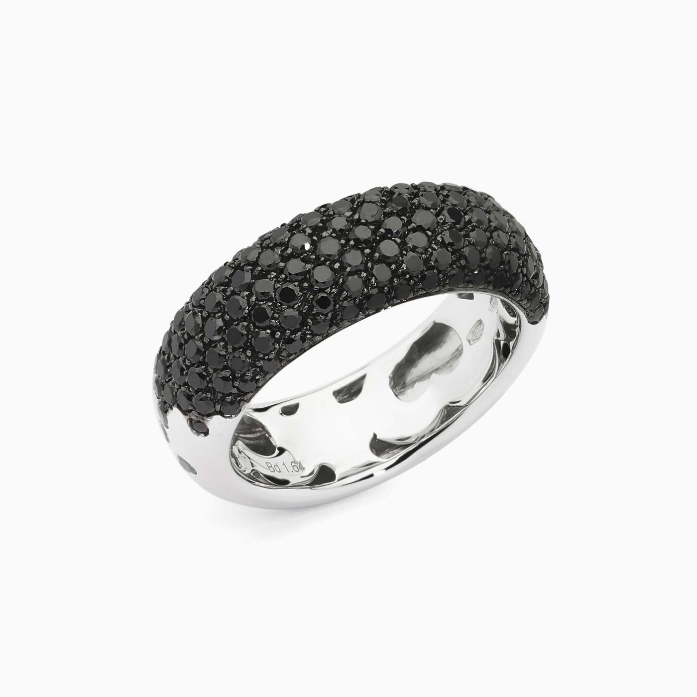 Anillo de oro blanco con pave de diamantes negros