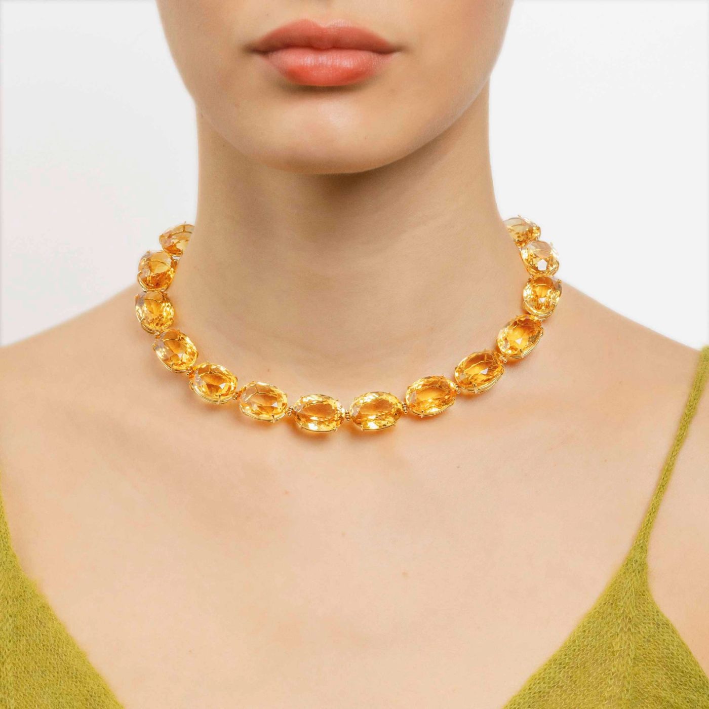 Collar de oro amarillo con gemas citrinos