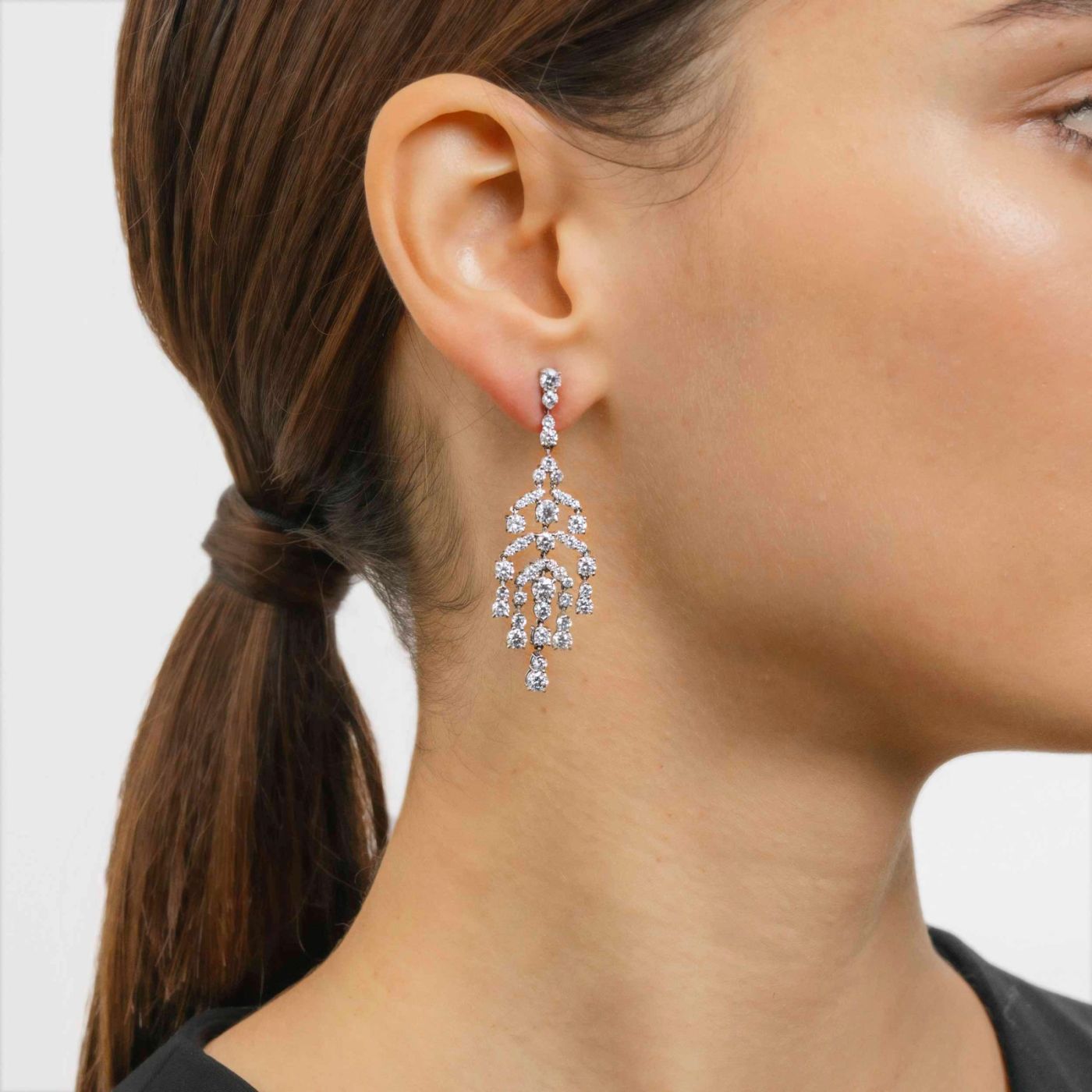 Long earrings in white gold waterfall with diamonds
