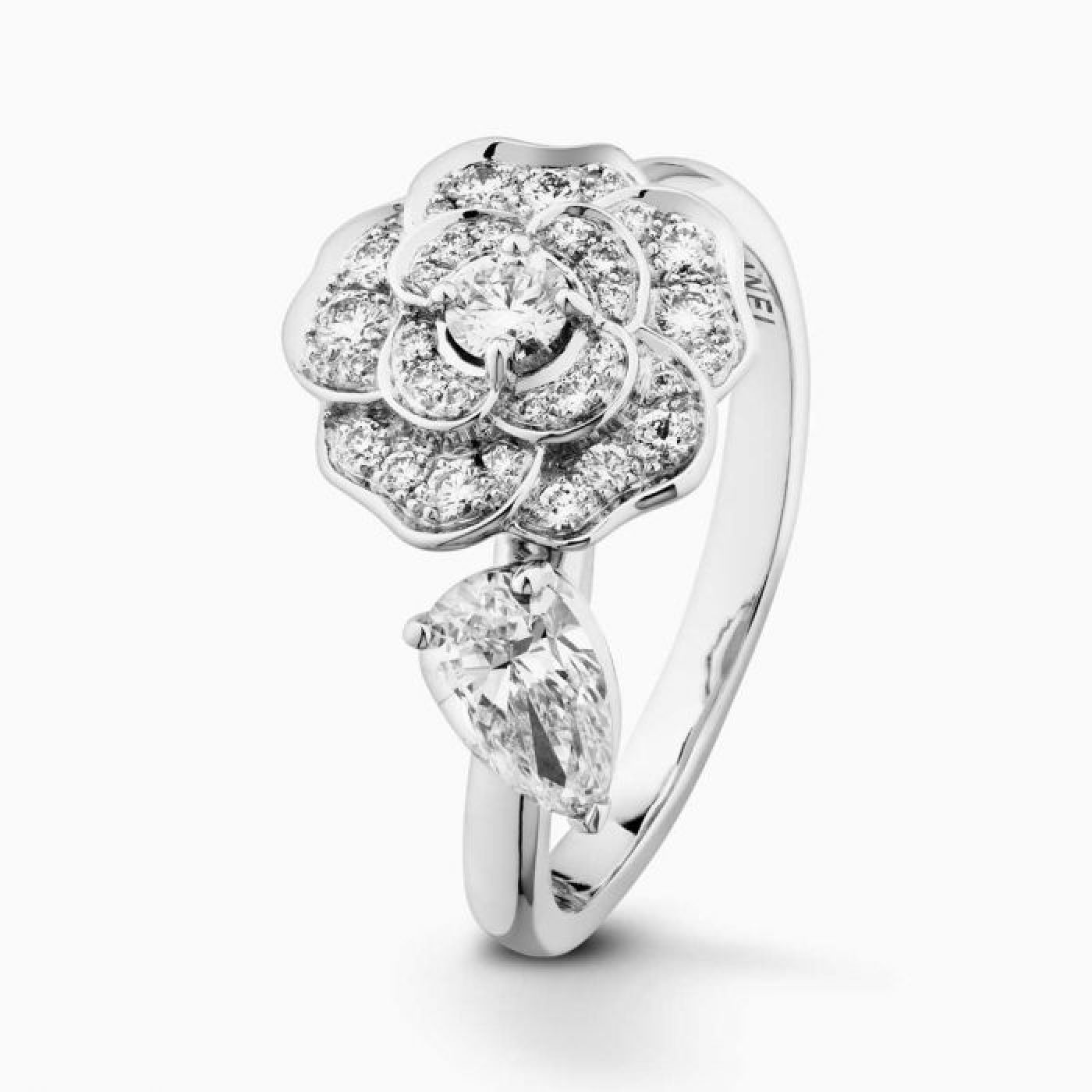 Anillo Chanel Camélia Précieux