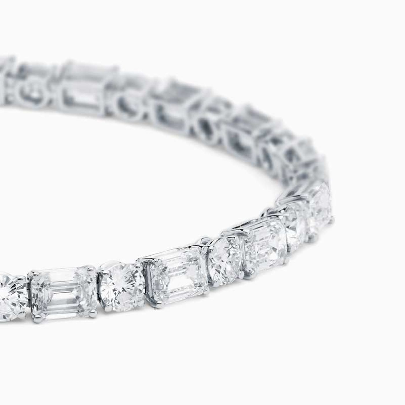 White gold riviere bracelet with diamonds