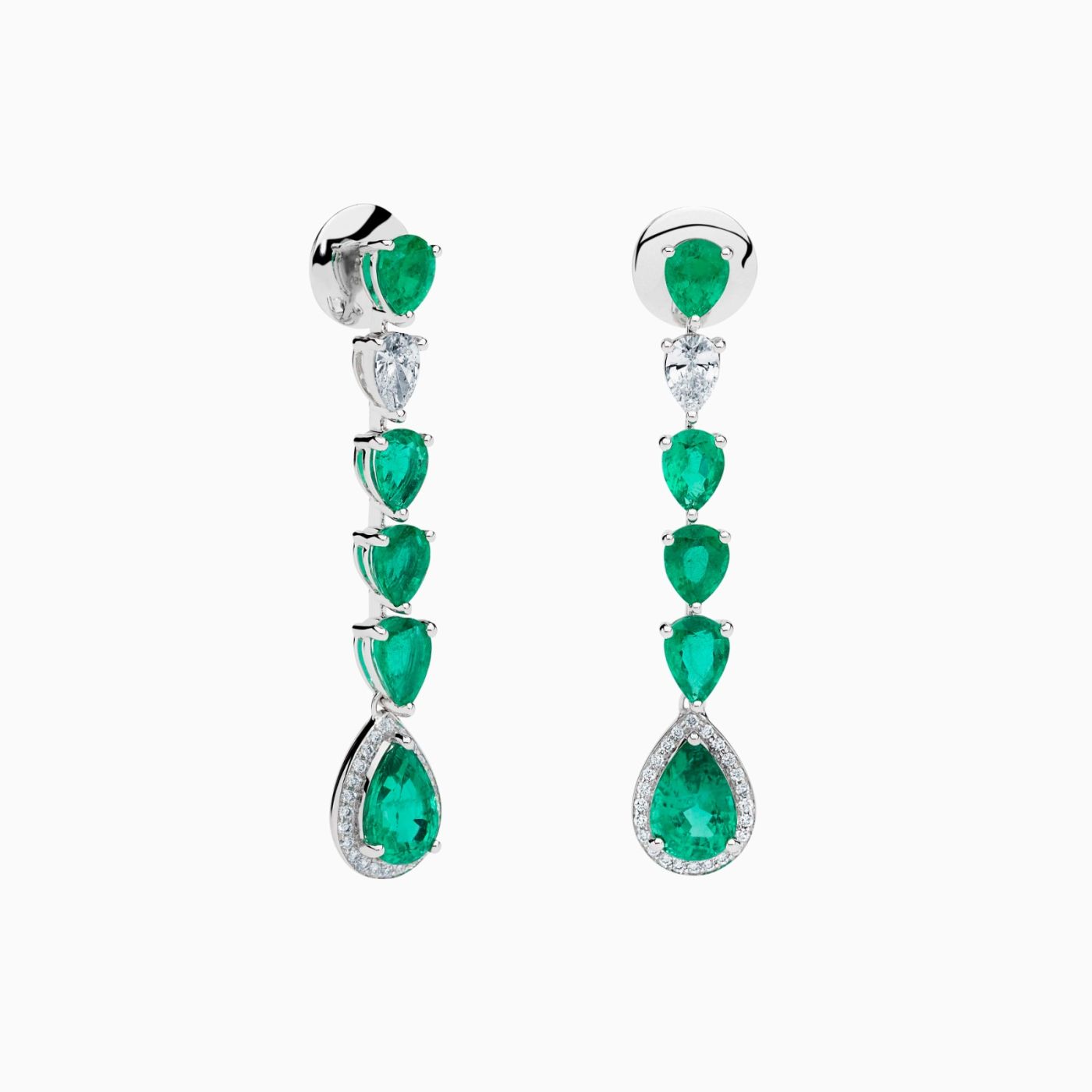 Long earrings of emeralds and diamonds