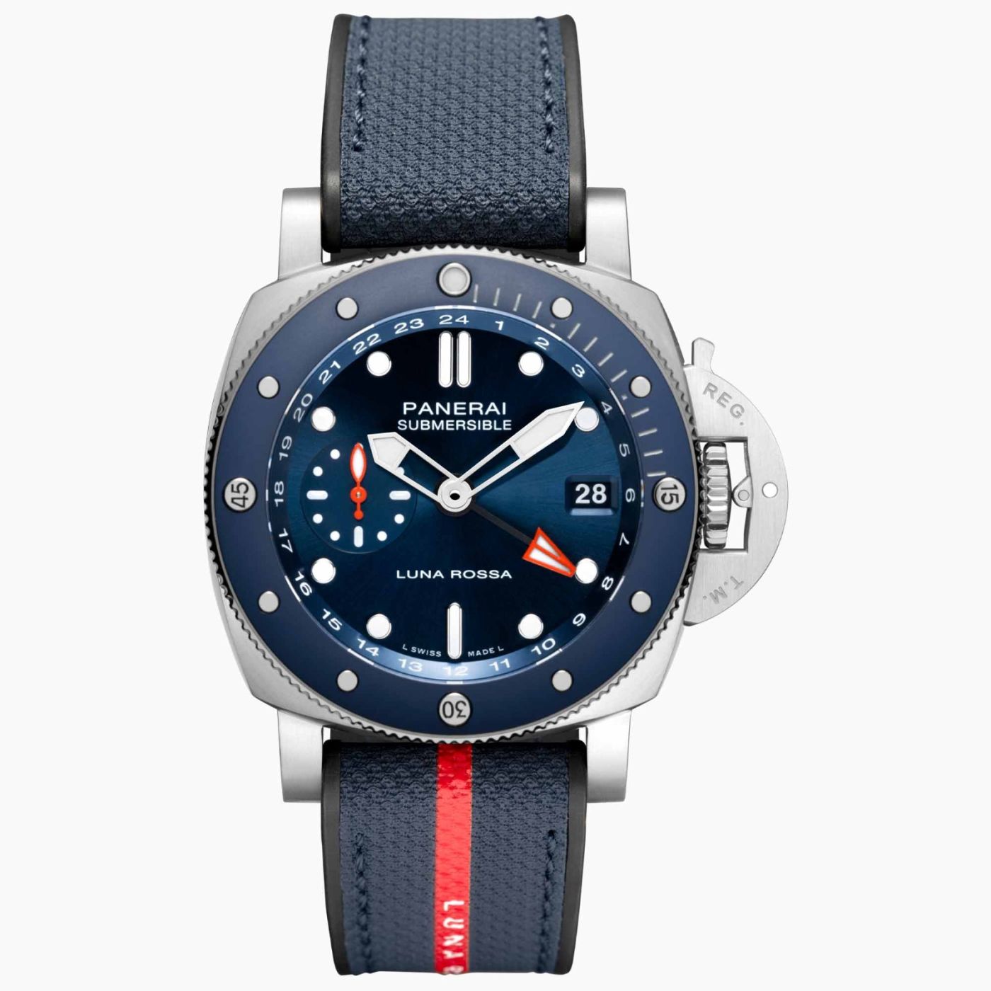 Panerai Submersible GMT Luna Rossa Titanio