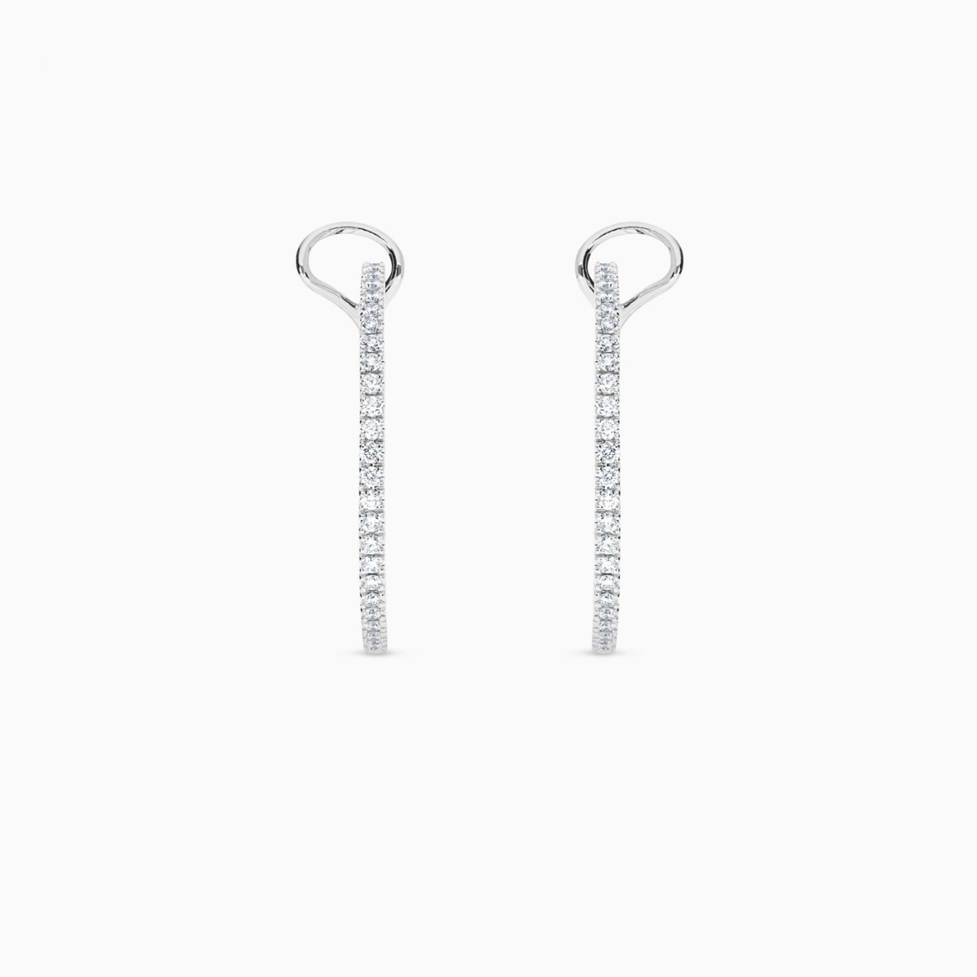 Pendientes de aro de oro blanco con diamantes