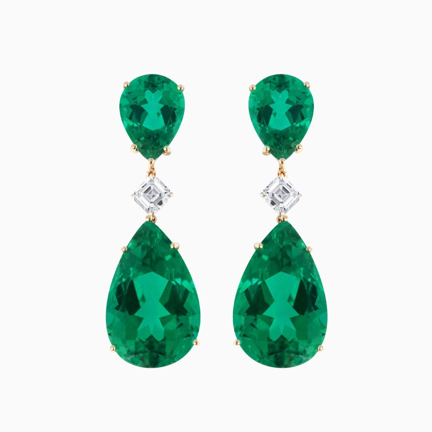 Pendientes de oro amarillo con esmeraldas verdes y diamantes