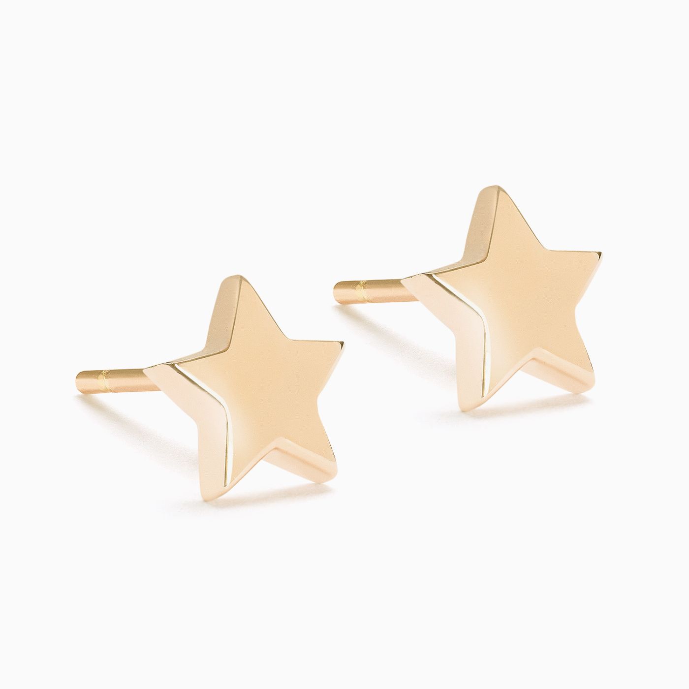 Pendientes infantiles de oro amarillo con forma de estrella