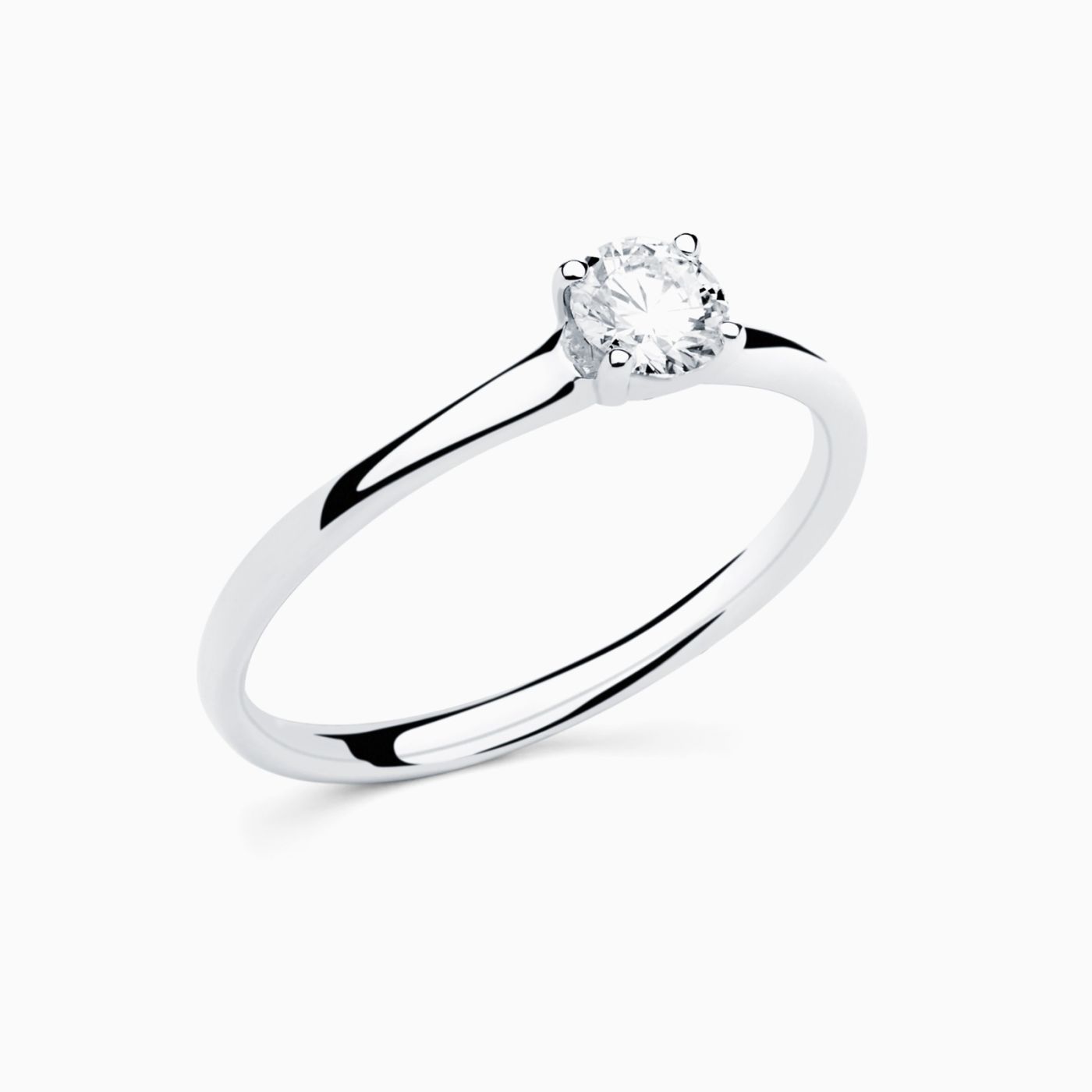 White gold engagement ring with central diamond