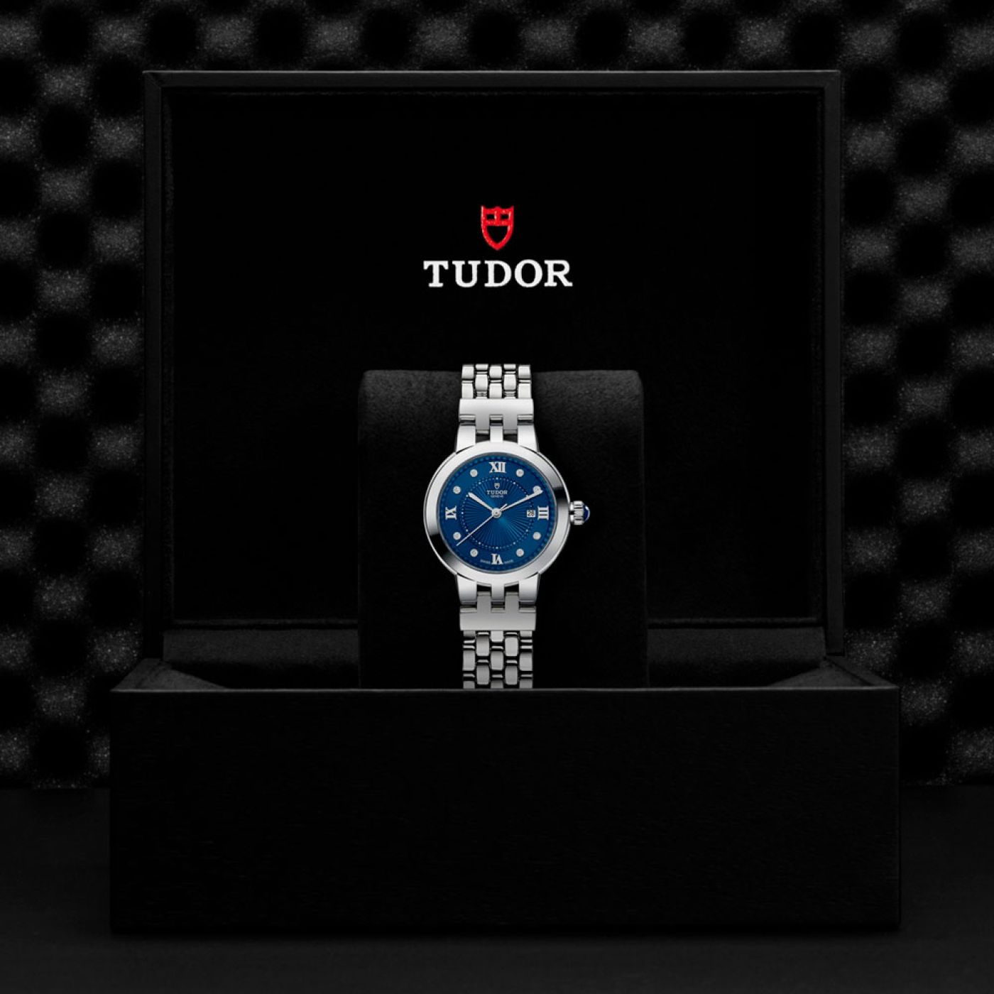 Tudor Clair de Rose