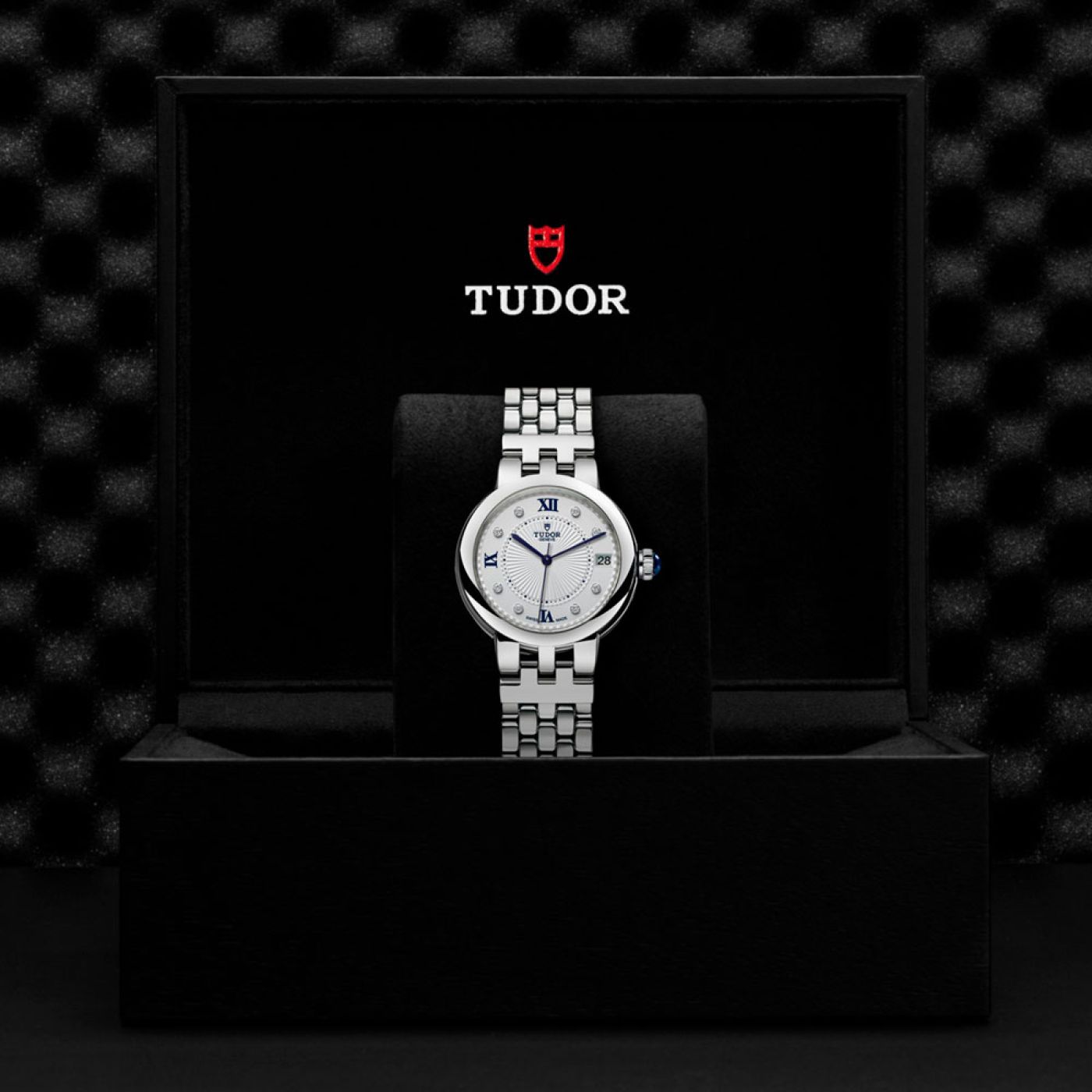 Tudor Clair de Rose