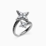 Anillo estrellas de oro con rodio negro con diamantes blancos y brazo de diamantes negros