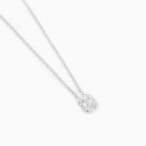 Colgante solitario de oro blanco con diamante central talla esmeralda y orla de diamantes