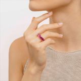 Anillo alianza  de oro rosa con rubíes