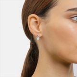 White gold earrings with diamonds and aquamarines