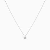 Colgante solitario de oro blanco con diamante central