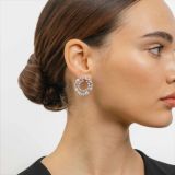 Pendientes de aro  de oro blanco con diamantes en diferentes tallas