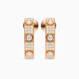 Pendientes de aro pequeños de oro rosa con tres diamantes centrales y pavé de diamantes